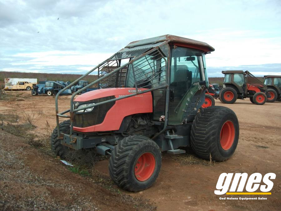 This image has an empty alt attribute; its file name is kubota-9540-fwa-cab-tractor-6.jpg