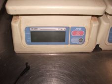 71 - 1 x AND SK2000 2Kg Electronic Scales